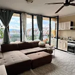 Downtown With Full Kitchen, Panoramic Views, Self Check-in & Free Parking, Value! * Казанлък