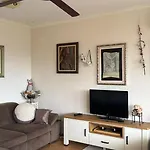 Downtown With Full Kitchen, Panoramic Views, Self Check-in & Free Parking, Value! Апартамент