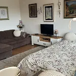 Downtown With Full Kitchen, Panoramic Views, Self Check-in & Free Parking, Value! Апартамент *