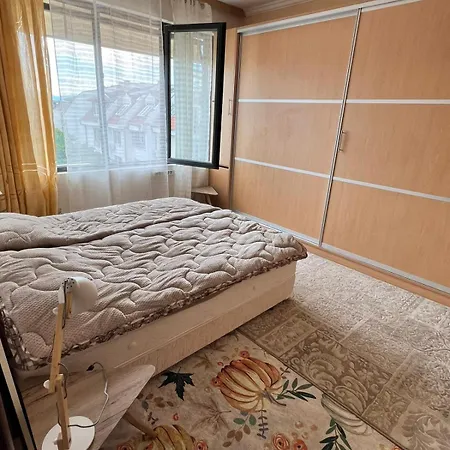 Apartment Downtown Private With Full Kitchen, Panoramic Views, Self Check-in & Free Parking, English, Bulgarian, Lanaguages Ok!