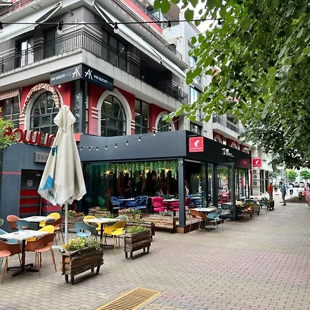 Downtown With Full Kitchen, Panoramic Views, Self Check-in & Free Parking, Value! Kazanlŭk